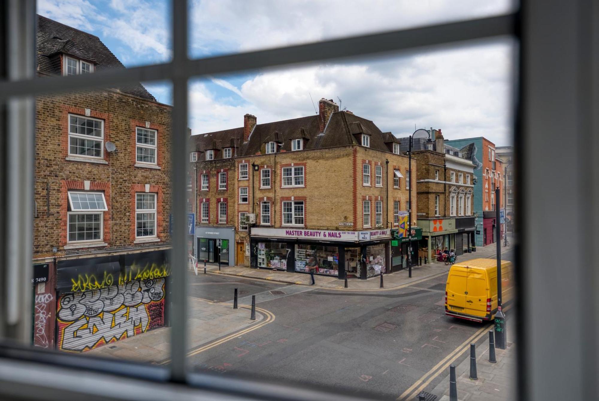 Chic 2 Bedroom Near Liverpool Street By Gold Londra